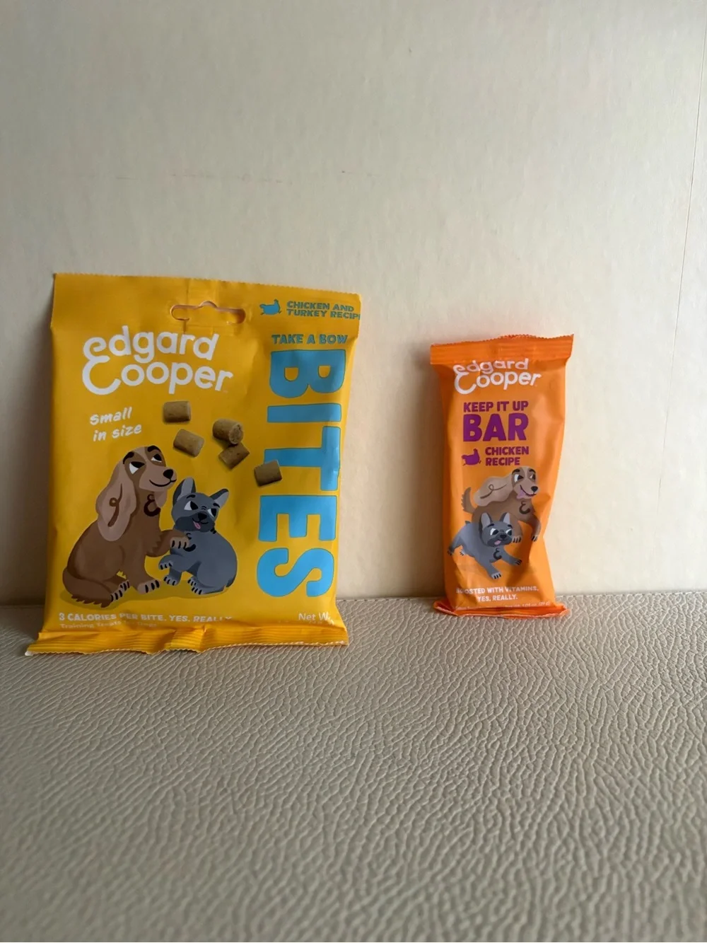 New Edgard Cooper Bites And A Bar For Dogs